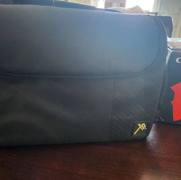 Canon EOS Rebel T3i Camera Kit 18-55 Mm Lense - Picture 2 of 12